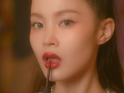 [MUSIC VIDEO] Lee Hi (이하이) - Red Lipstick (Feat. Yoonmirae) (2021.09.09/MP4/RAR)